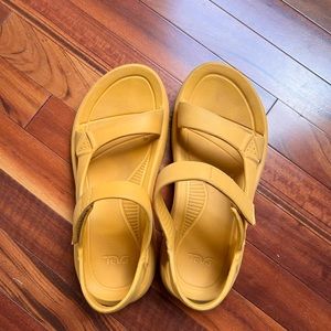 Teva Hurricane Drift